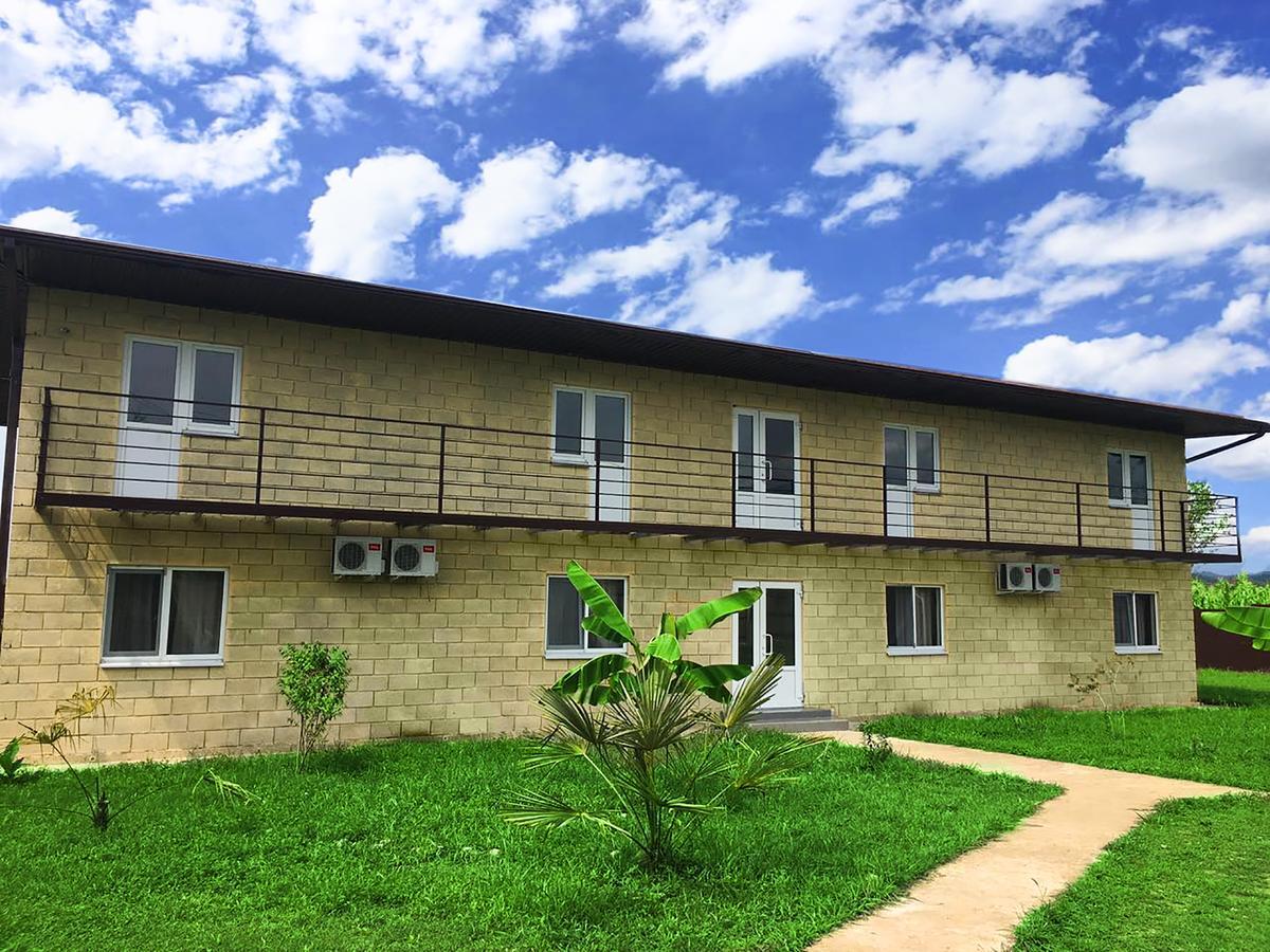 Solnechny Bereg Guest House Gudauta Exterior photo